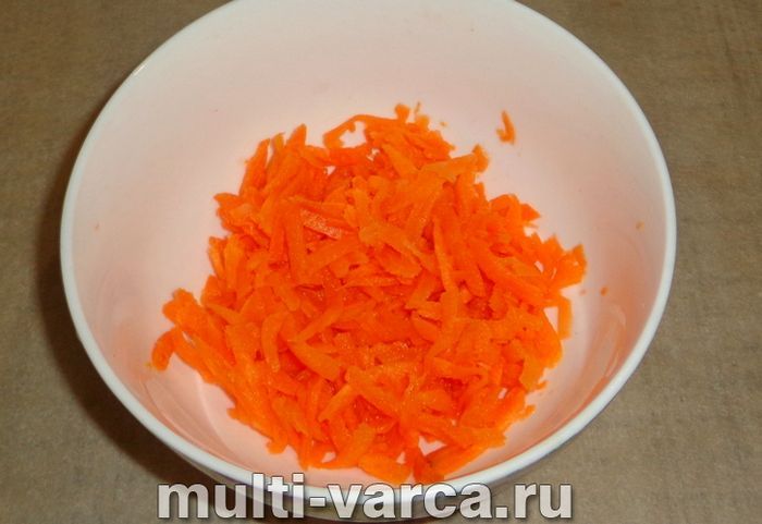 Індичка з бурим рисом у мультиварці