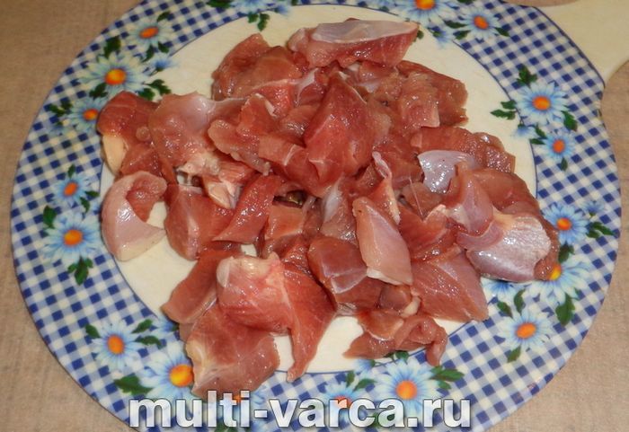 Індичка з бурим рисом у мультиварці