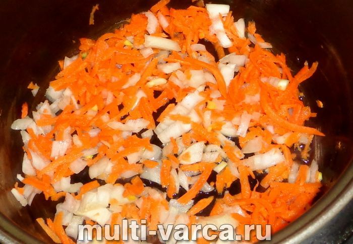 Індичка з бурим рисом у мультиварці