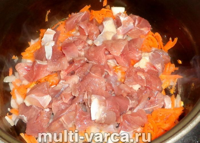 Індичка з бурим рисом у мультиварці
