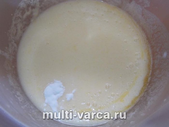 Кекс із цукатами та шоколадом
