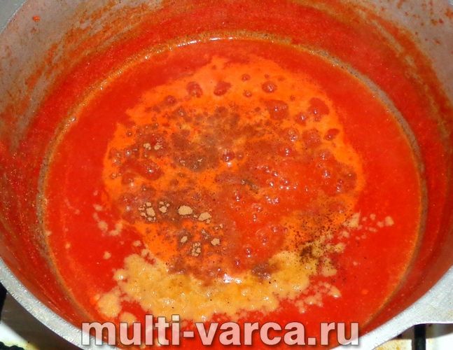 Кетчуп із помідорів із часником на зиму