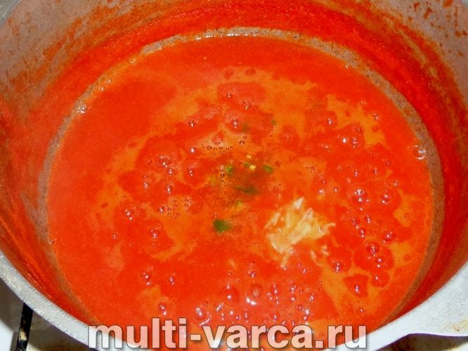 Кетчуп із помідорів із часником на зиму