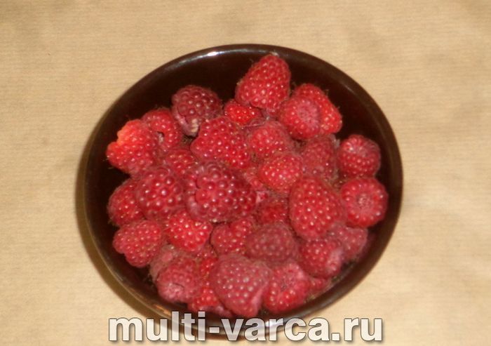 Компот із полуниці та малини на зиму