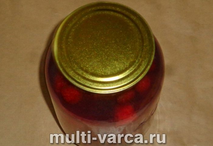 Компот із полуниці та малини на зиму