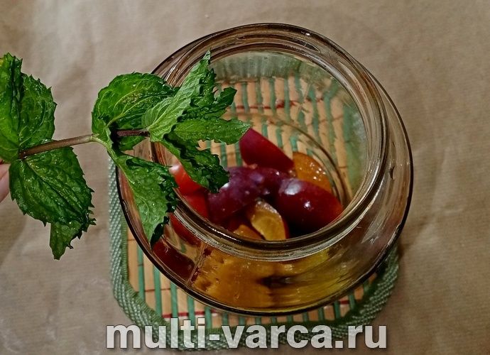 Компот зі сливи з м