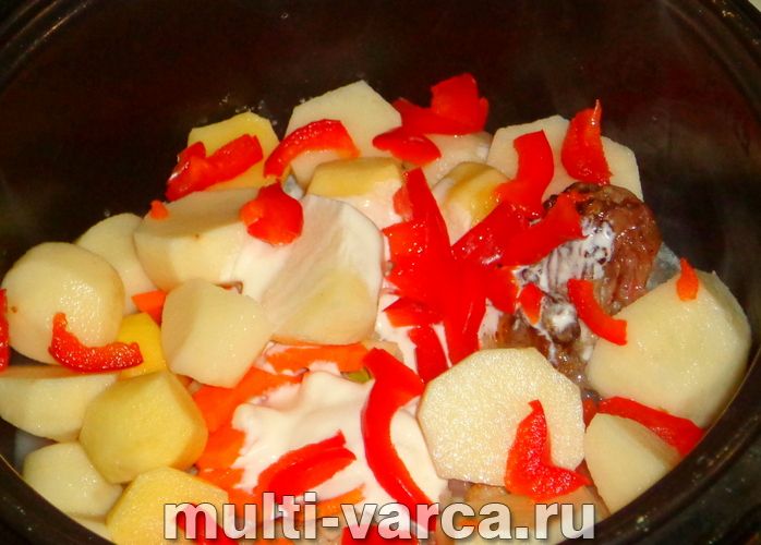 Кролик із картоплею та овочами