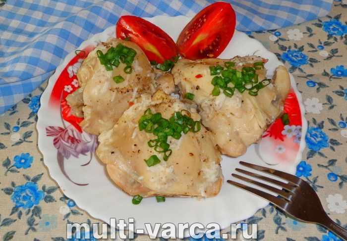 Курячі стегна на пару в мультиварці