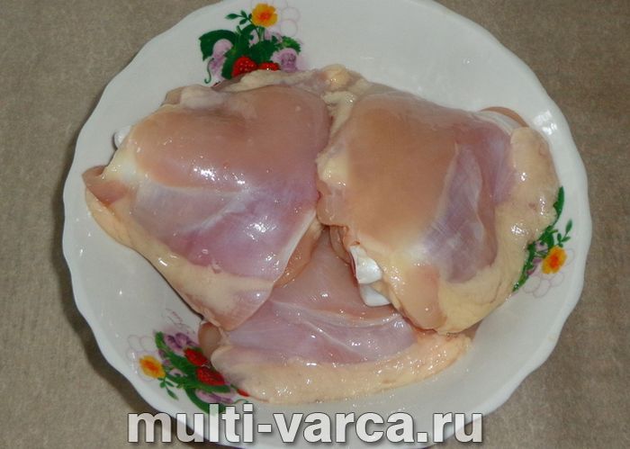 Курячі стегна на пару в мультиварці