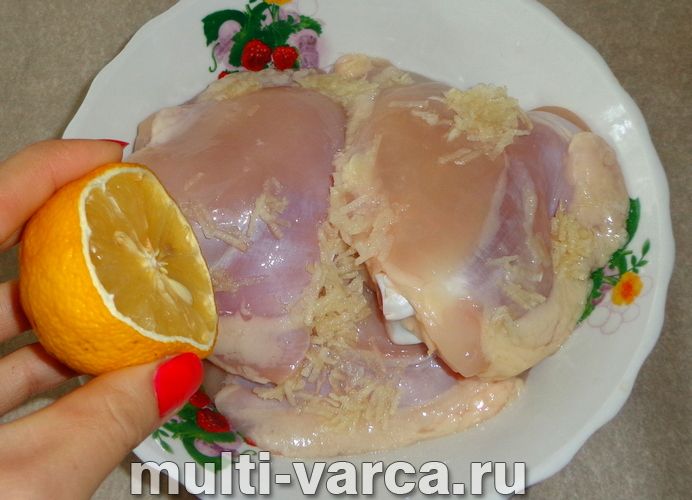 Курячі стегна на пару в мультиварці
