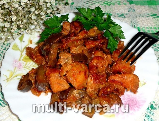 Курка з баклажанами в мультиварці