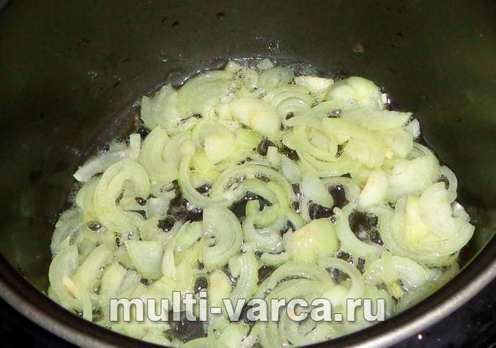 Курка з баклажанами в мультиварці