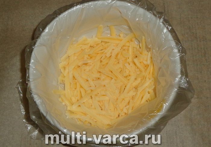 Листковий салат із буряком і шинкою