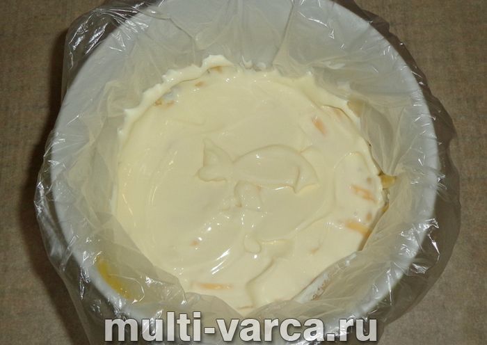Листковий салат із буряком і шинкою