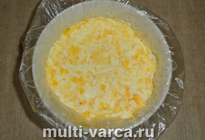 Листковий салат із буряком і шинкою