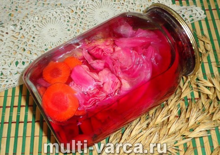 Маринована капуста з буряком на зиму