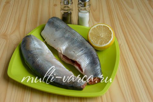 Паровий голець із розмарином і чаєм