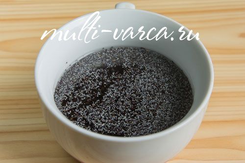 Печені яблука з маком і родзинками