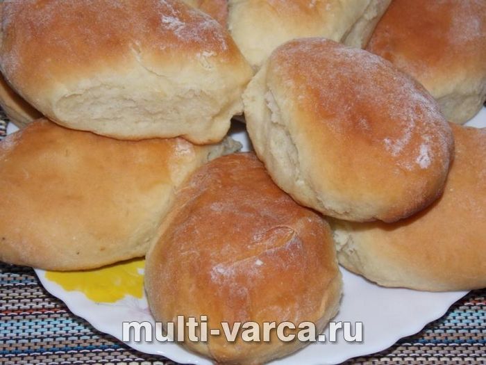 Печені пиріжки з грушею