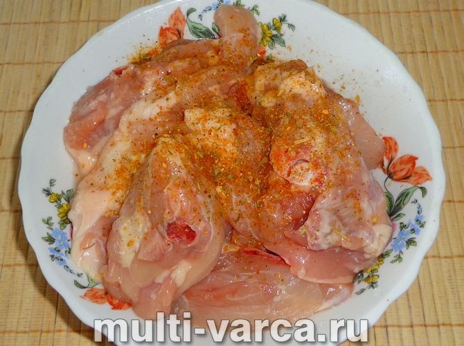 Печеня з курки в мультиварці
