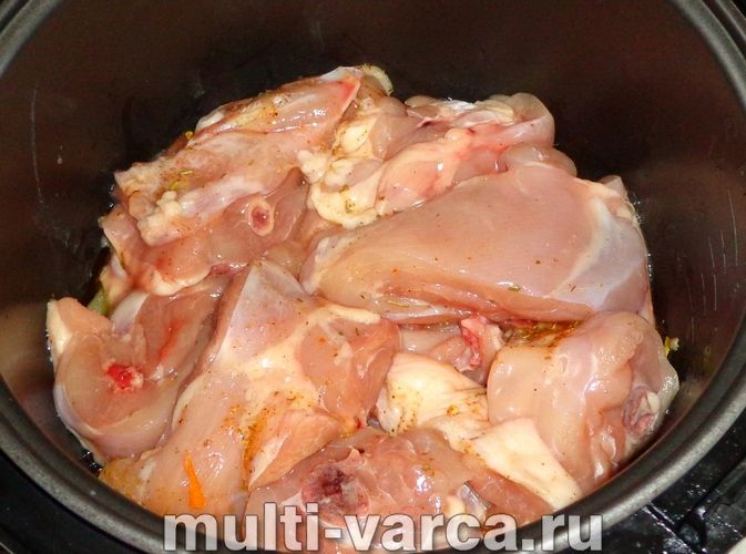 Печеня з курки в мультиварці