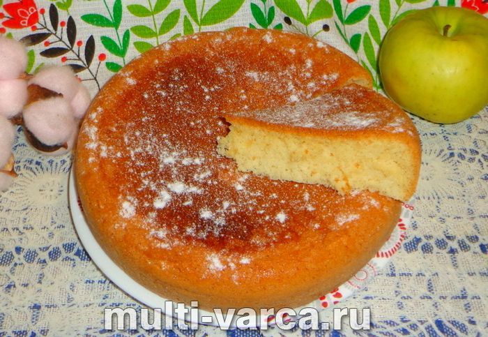 Пиріг зі згущеним молоком у мультиварці
