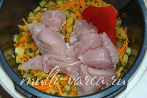 Розсольник із куркою та булгуром