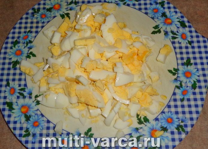 Салат із шинкою і яблуком "Шматочок сиру"