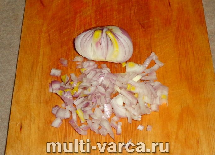 Салат із шинкою і яблуком "Шматочок сиру"