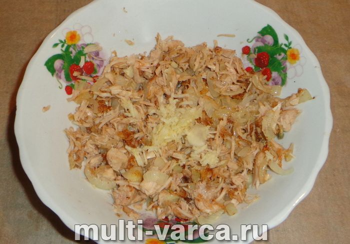 Салат з індичкою та сиром