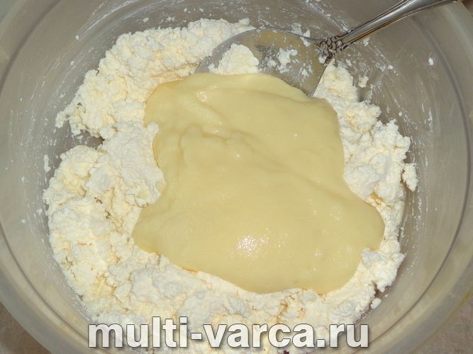Сирна паска з цукатами
