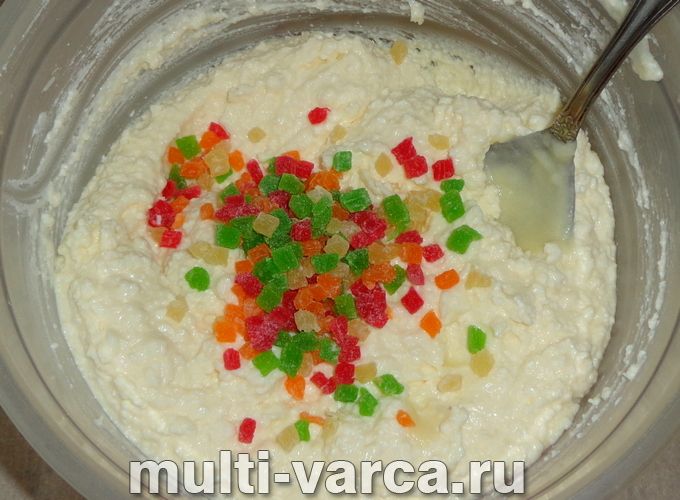 Сирна паска з цукатами