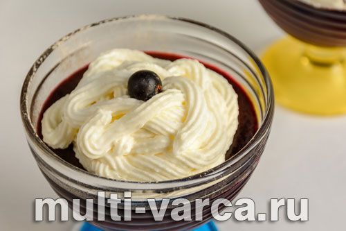 Смачний данський десерт Редгред мед флере Редгред мед флере
