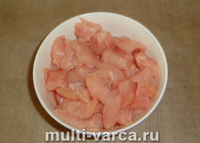 Стручкова квасоля з індичкою в мультиварці