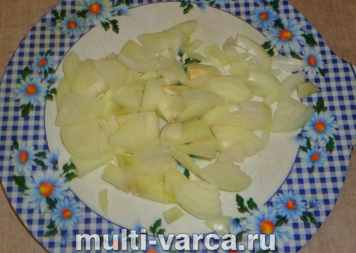 Стручкова квасоля з індичкою в мультиварці