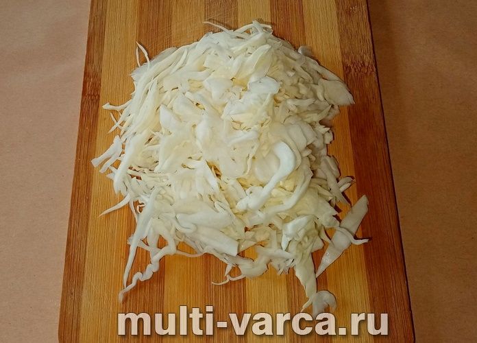 Свинина з капустою в мультиварці
