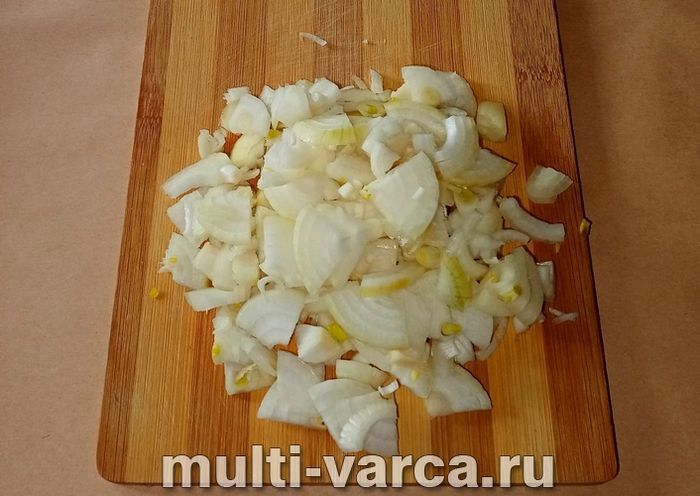 Свинина з капустою в мультиварці