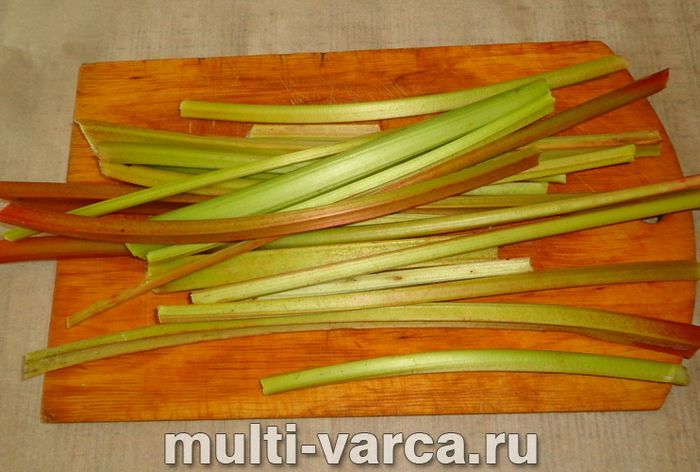 Варення з ревеню в мультиварці