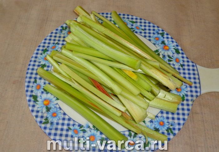 Варення з ревеню в мультиварці