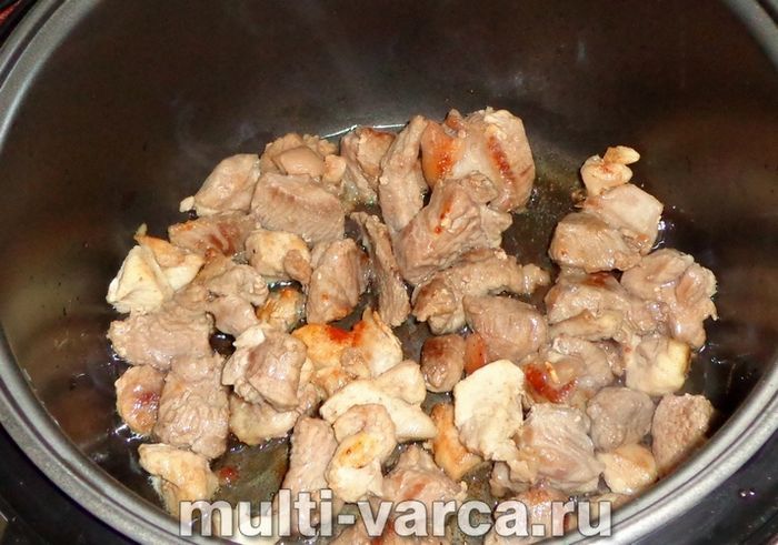 Азу з індички в мультиварці