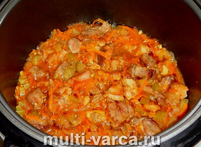 Азу з індички в мультиварці