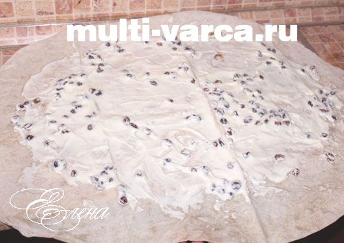 Баниця з сиром у мультиварці