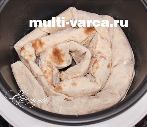 Баниця з сиром у мультиварці