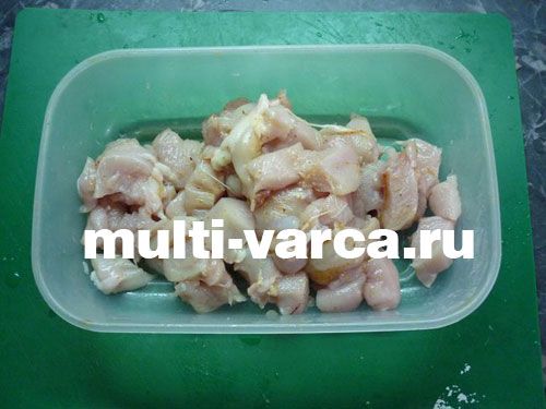 Гарбуз із куркою в мультиварці