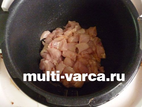 Гарбуз із куркою в мультиварці
