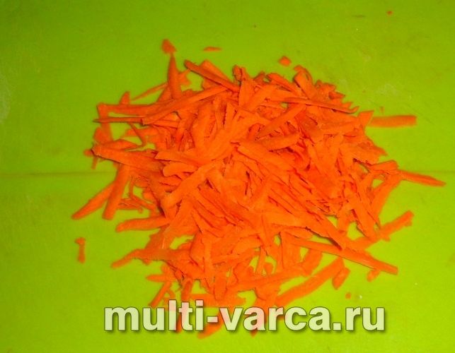 Грибний суп із перловкою в мультиварці