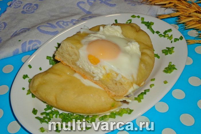 Хачапурі по-аджарськи в мультиварці