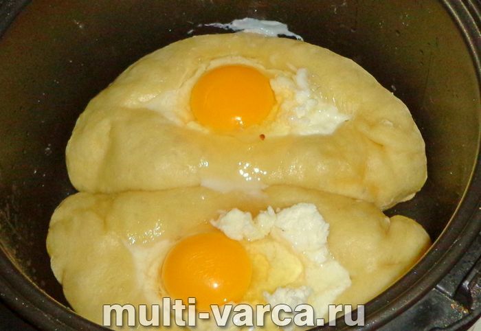 Хачапурі по-аджарськи в мультиварці