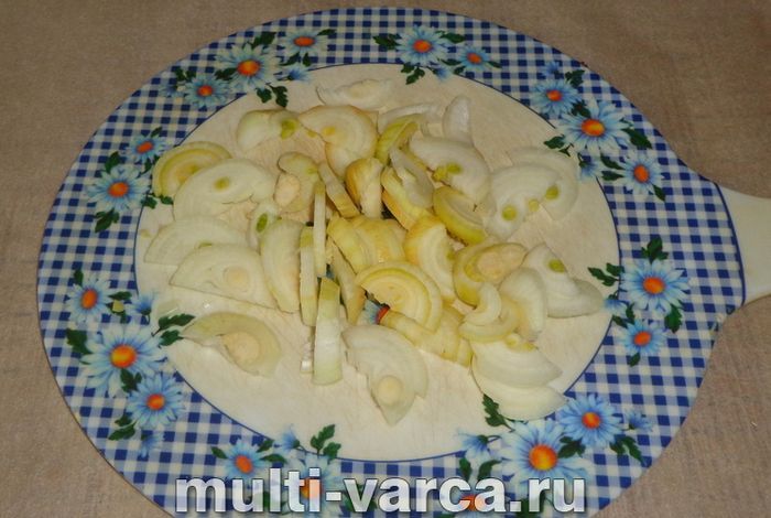 Індичка з баклажанами в мультиварці