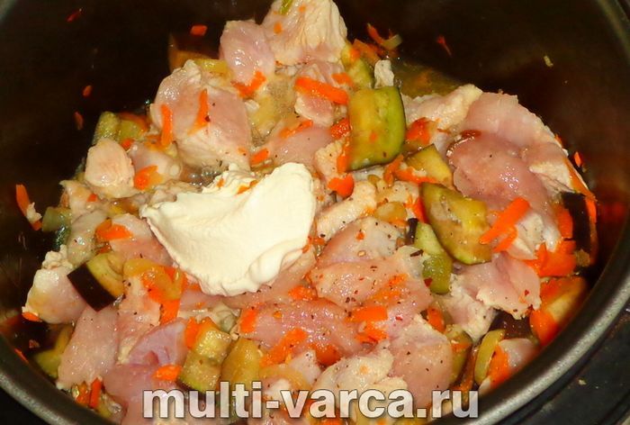 Індичка з баклажанами в мультиварці